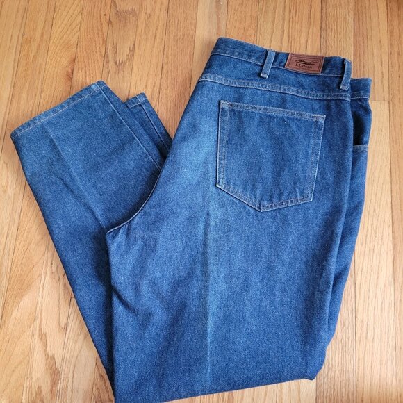 L.L. Bean Mens Classic Fit Jeans Size 44 x 32 Blue Denim - Picture 1 of 5